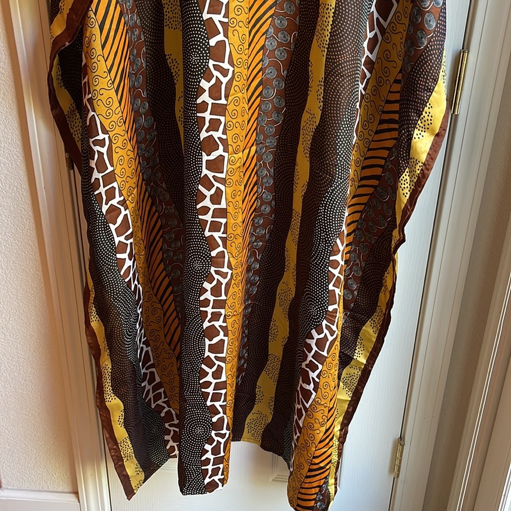 NWT WINLAR SATEEN FEEL VIBRANT DESIGN PRINT FULL LENGTH CAFTAN - Picture 8 of 10